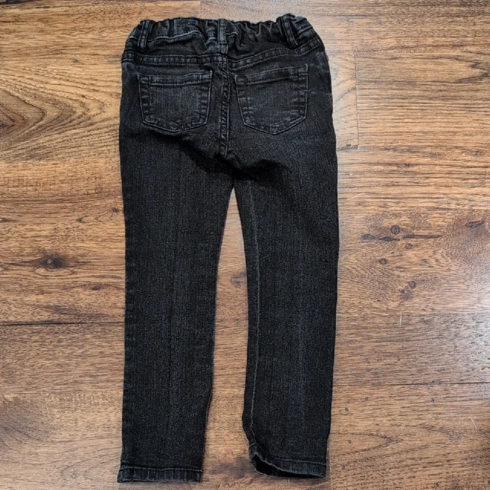 Girls The Children's Place black skinny jeans size 4T
